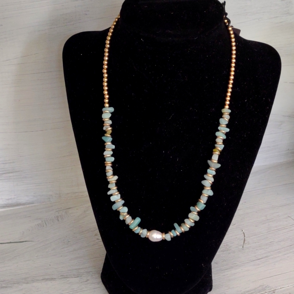 NWT Canvas Fashion Necklace